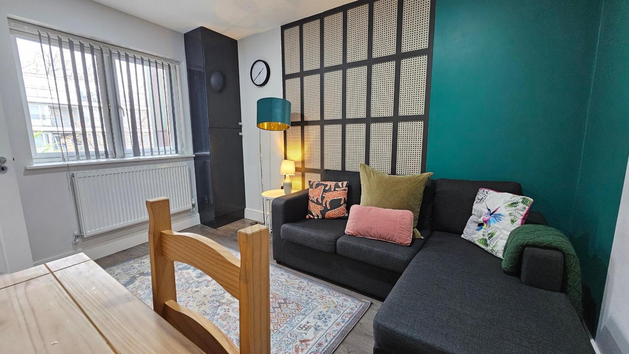 Charming Chalk Farm *